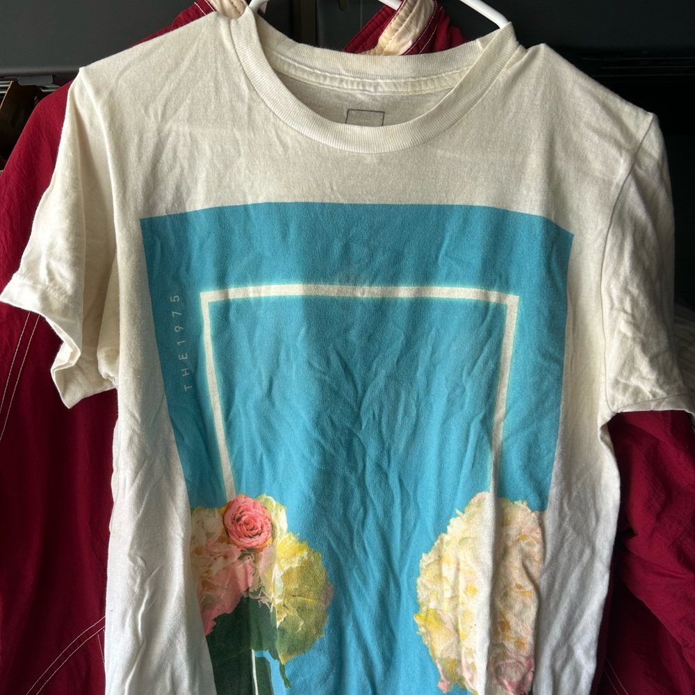 The 1975 size small tour T-shirt women